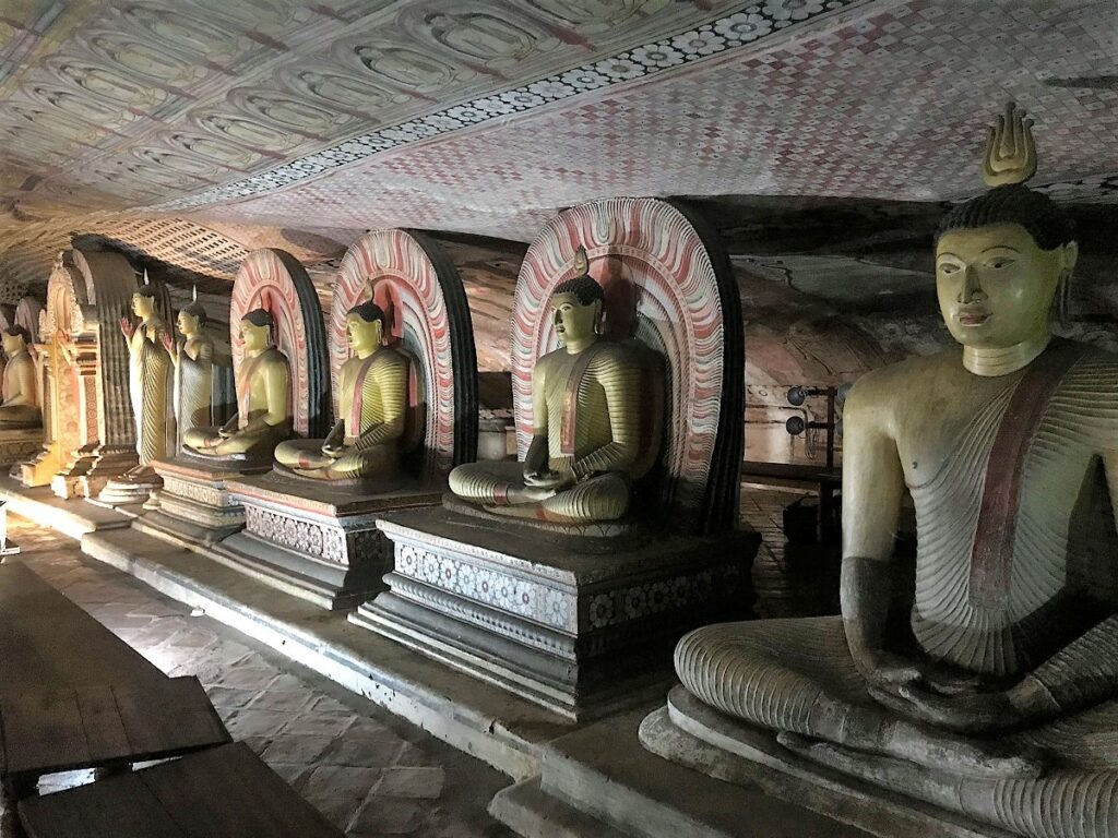 Dambulla Royal Cave Temple and Golden Temple – A Spiritual Sanctuary